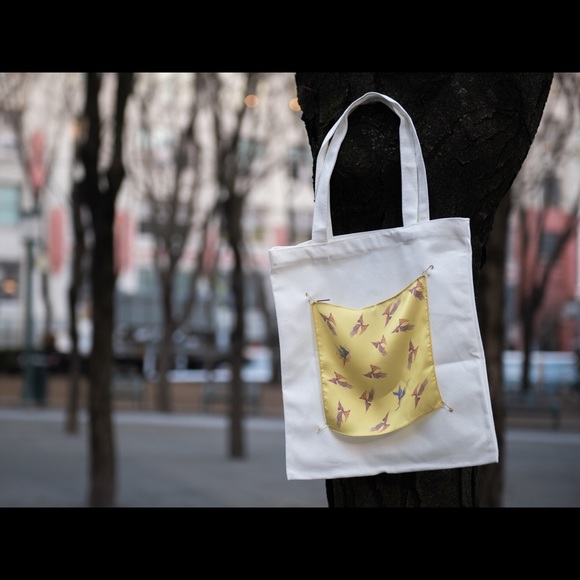 Special white tote with artist design mini silk scarf - Picture 2 of 7